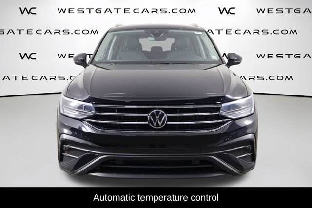 Used 2023 Volkswagen Tiguan SE FWD image 2