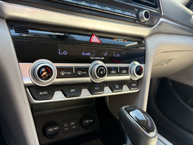 Used 2020 Hyundai Elantra SEL image 26