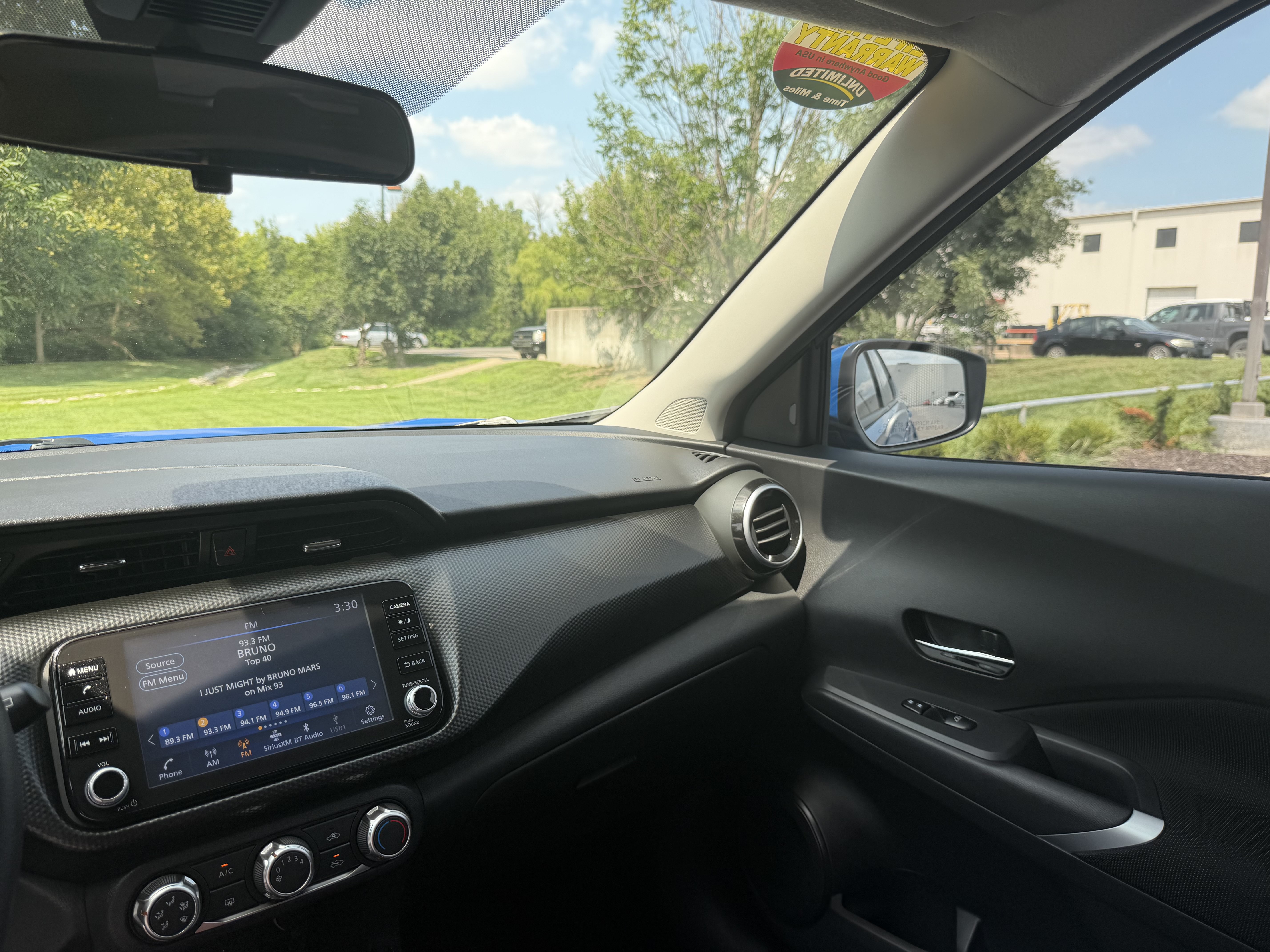 Used 2023 Nissan Kicks SV FWD image 19