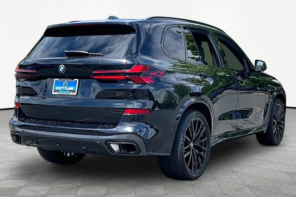 Used 2026 BMW X5 sDrive40i w/ M Sport Package RWD image 5