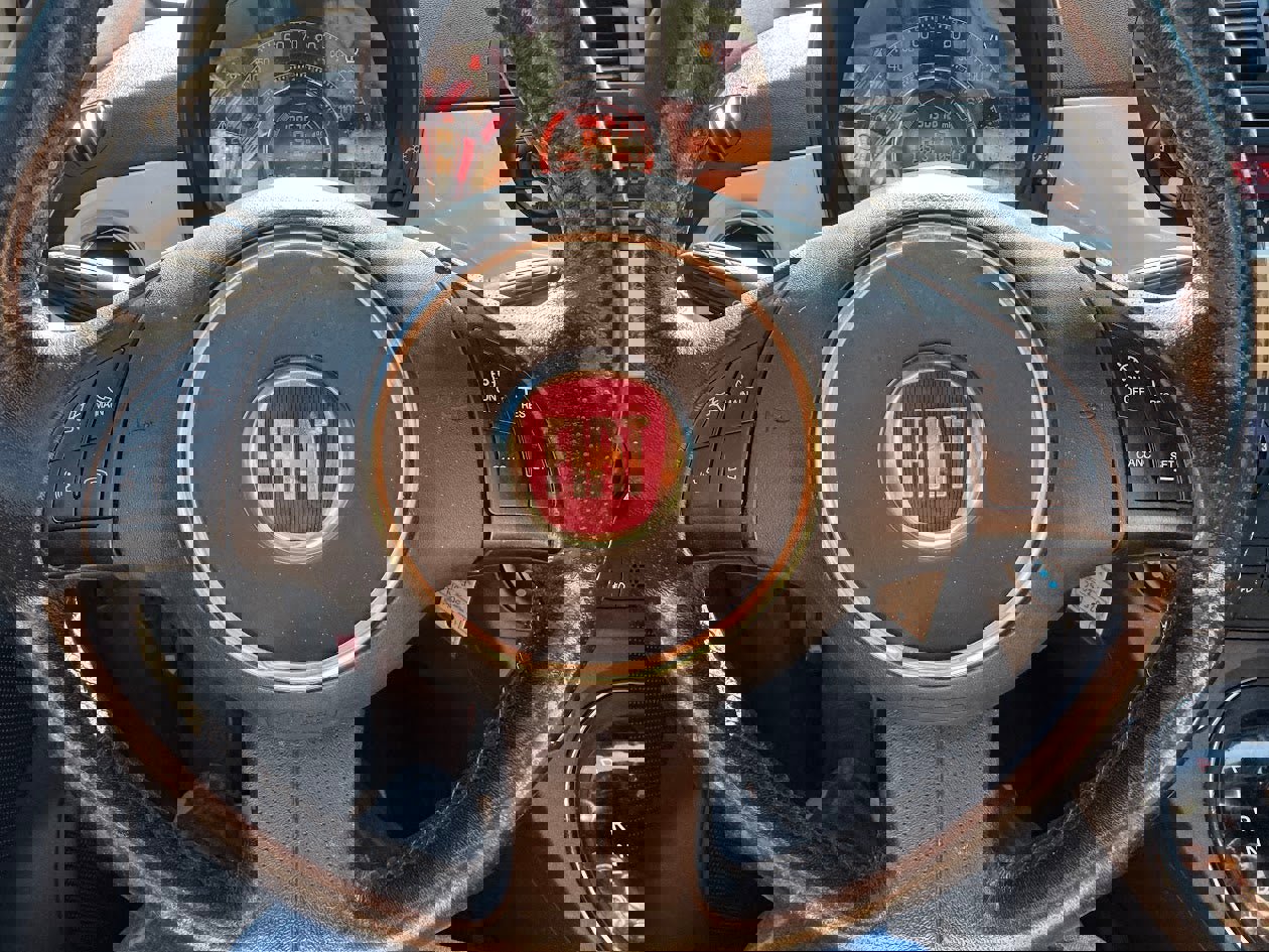 Used 2014 FIAT 500 Sport image 11