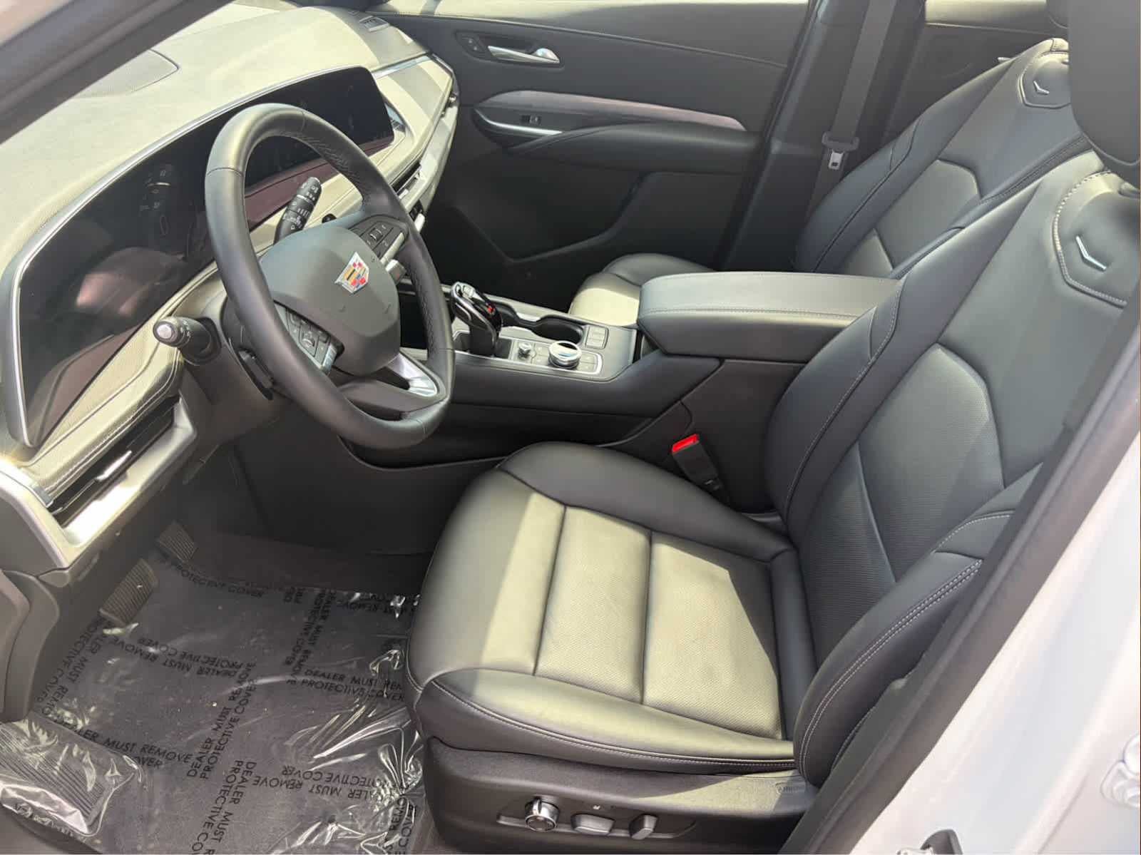 Certified 2024 Cadillac XT4 Premium Luxury AWD/4WD image 7