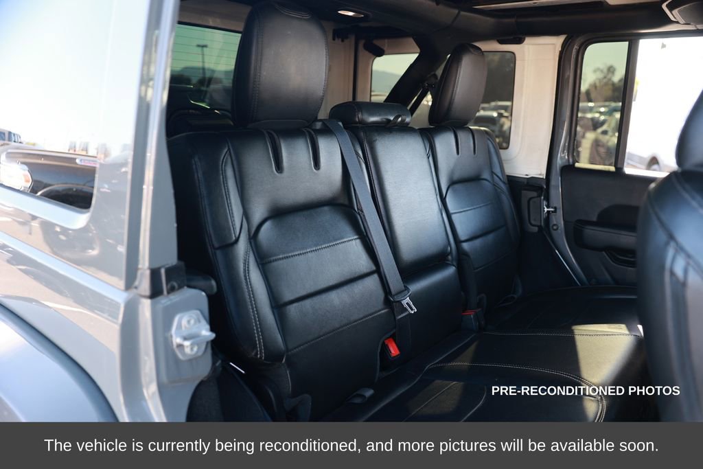 Used 2023 Jeep Wrangler Unlimited Sahara w/ Cold Weather Group image 13