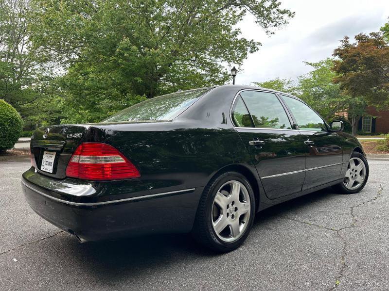 Used 2005 Lexus LS 430 RWD image 7