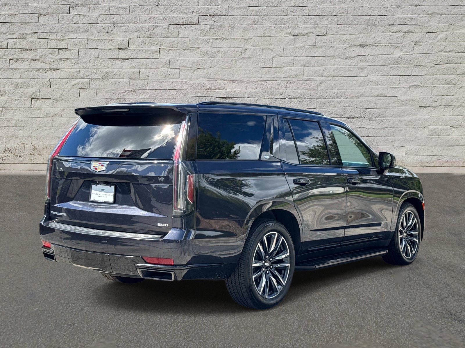 Used 2023 Cadillac Escalade Sport Platinum AWD/4WD image 5