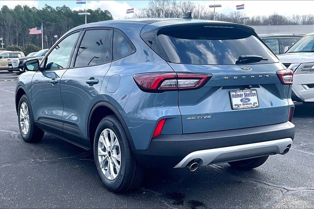 New 2026 Ford Escape Active image 3