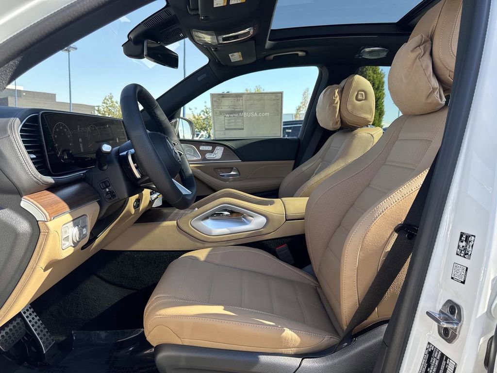 New 2026 Mercedes-Benz GLS 580 4MATIC image 19