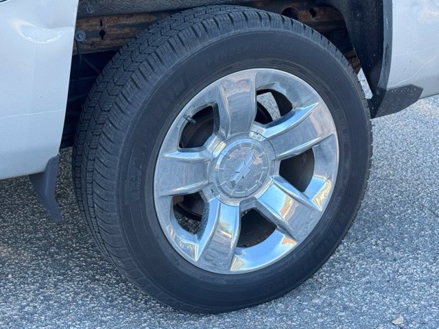 Used 2018 Chevrolet Silverado 1500 LT w/ LT Eassist Package AWD/4WD image 39