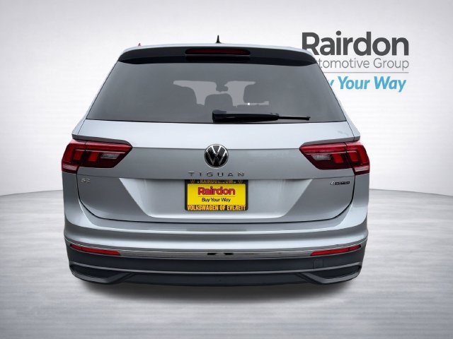 Used 2023 Volkswagen Tiguan SE AWD/4WD image 6