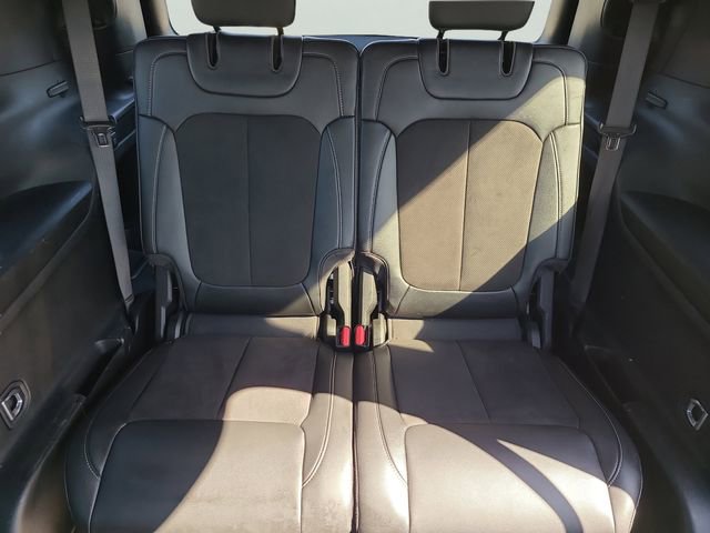 Used 2023 Jeep Grand Cherokee L Laredo image 9