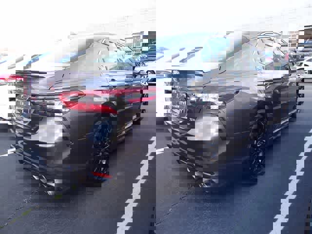 Used 2023 Toyota Camry XSE image 5