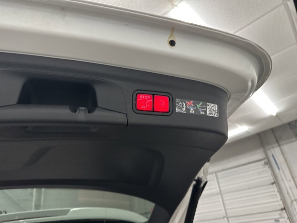 New 2026 Mercedes-Benz GLE 450e 4MATIC image 28