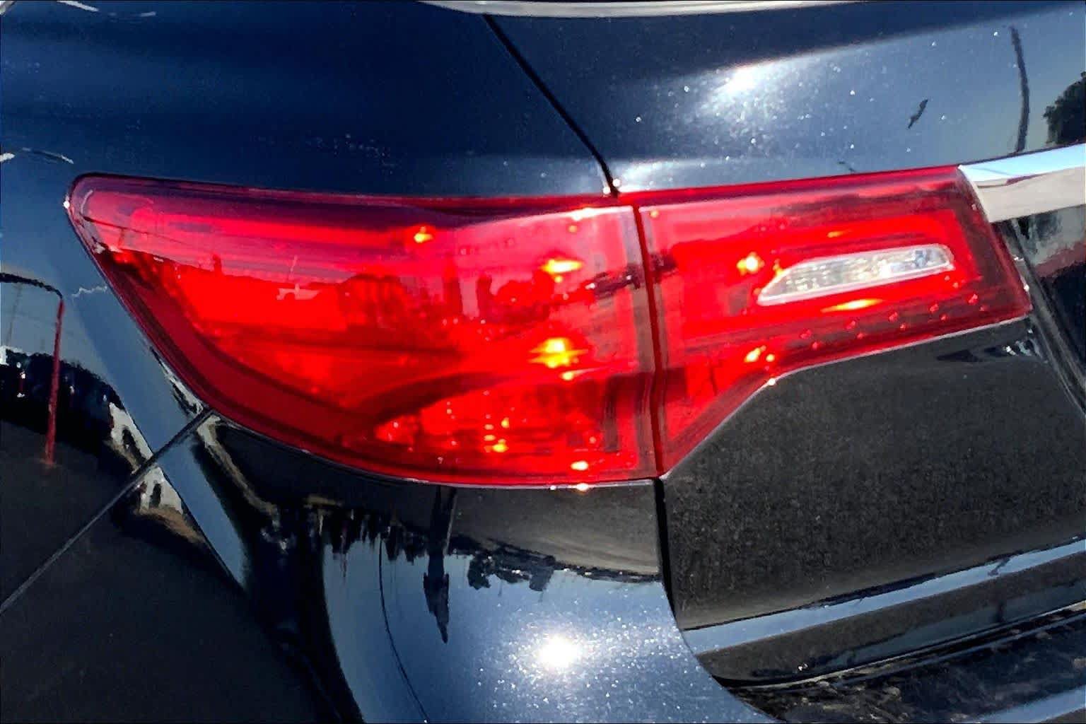Used 2020 Acura MDX w/ Technology Package AWD/4WD image 29