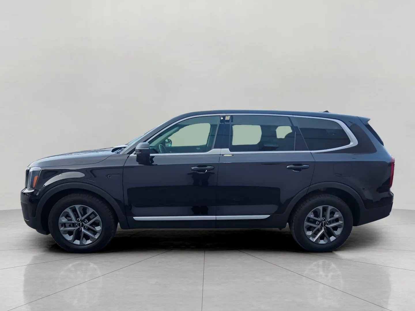 Used 2023 Kia Telluride LX image 12