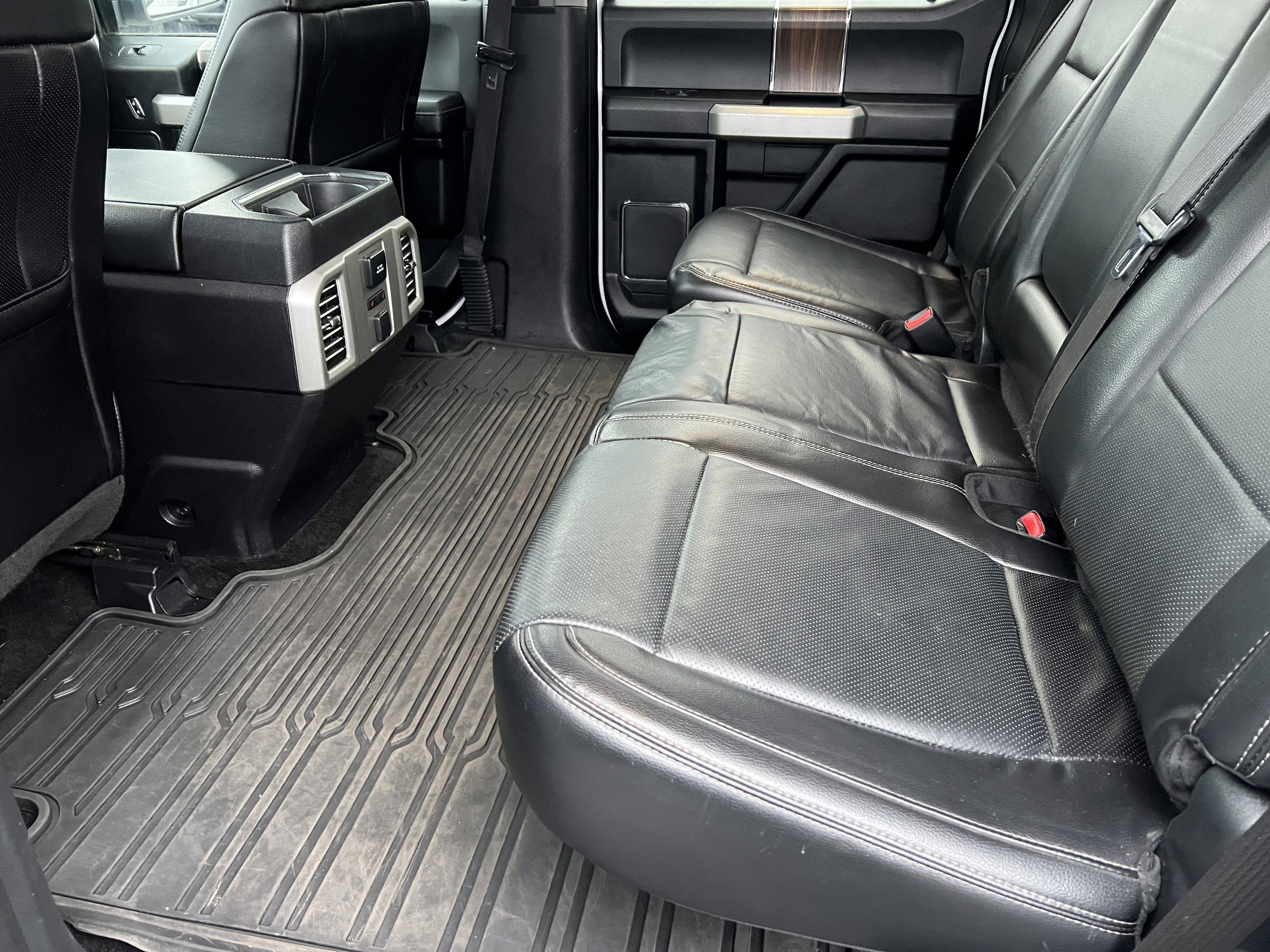 Used 2016 Ford F150 Lariat w/ Equipment Group 502A Luxury image 17