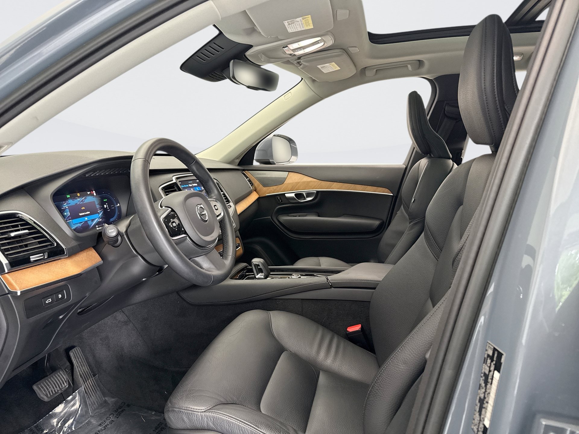 Used 2023 Volvo XC90 T8 Plus w/ Protection Package Premier AWD/4WD image 10