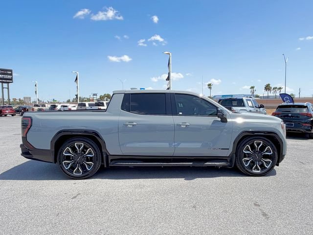 Used 2024 GMC Sierra EV Denali AWD/4WD image 4
