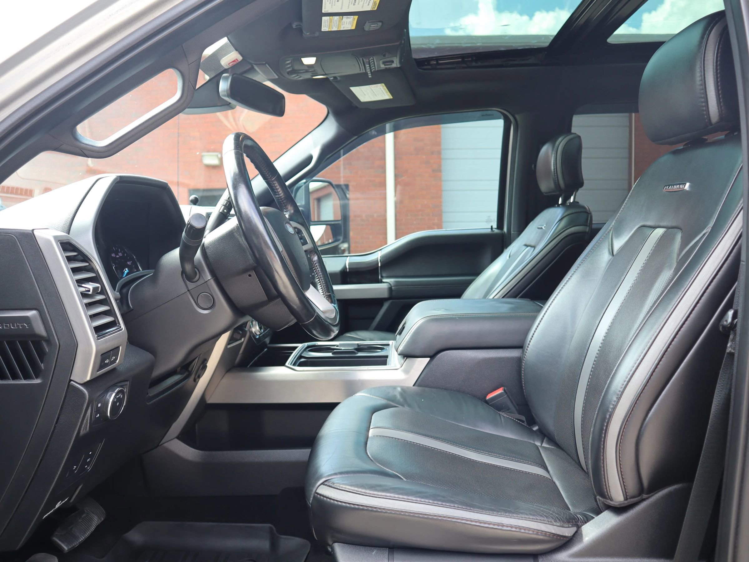 Used 2019 Ford F450 Platinum image 11