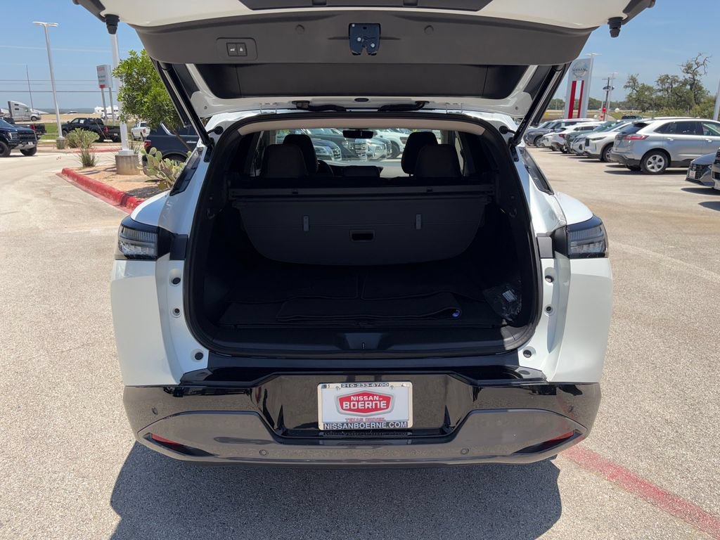 Certified 2025 Nissan Murano Platinum w/ Cargo Package AWD/4WD image 30