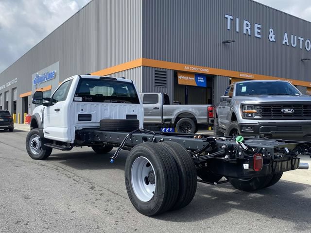 New 2025 Ford F600 2WD Regular Cab Super Duty w/ XL Chrome Package image 3