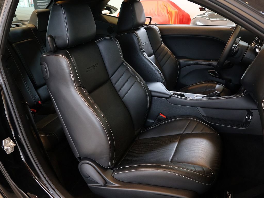 Used 2015 Dodge Challenger SRT Hellcat image 17