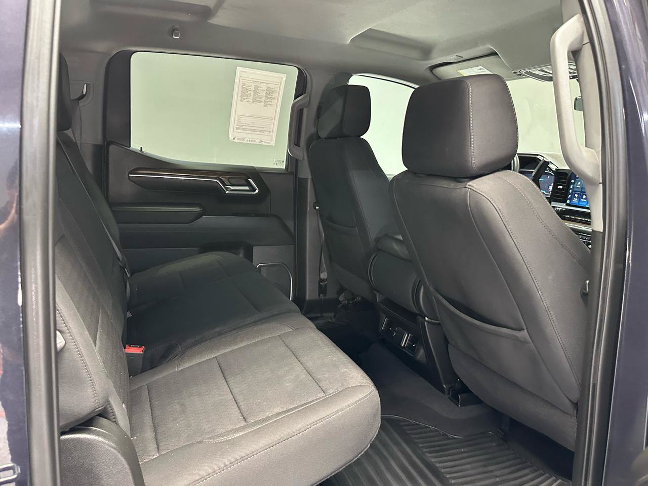 Used 2024 Chevrolet Silverado 1500 LT AWD/4WD image 14