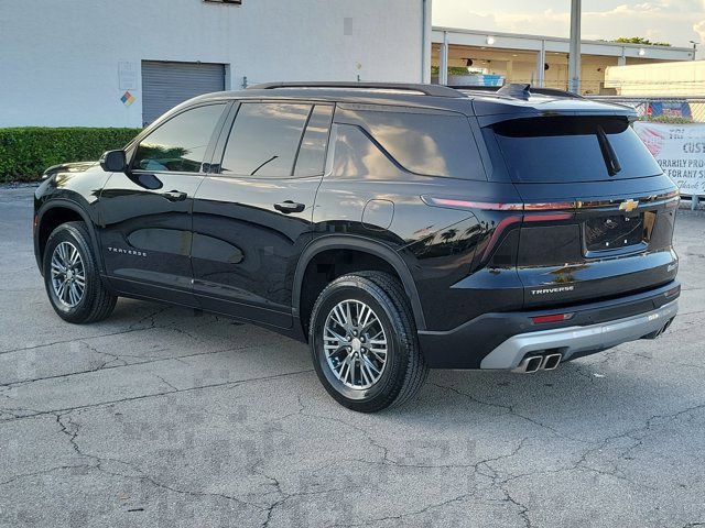 Used 2024 Chevrolet Traverse LT FWD image 5