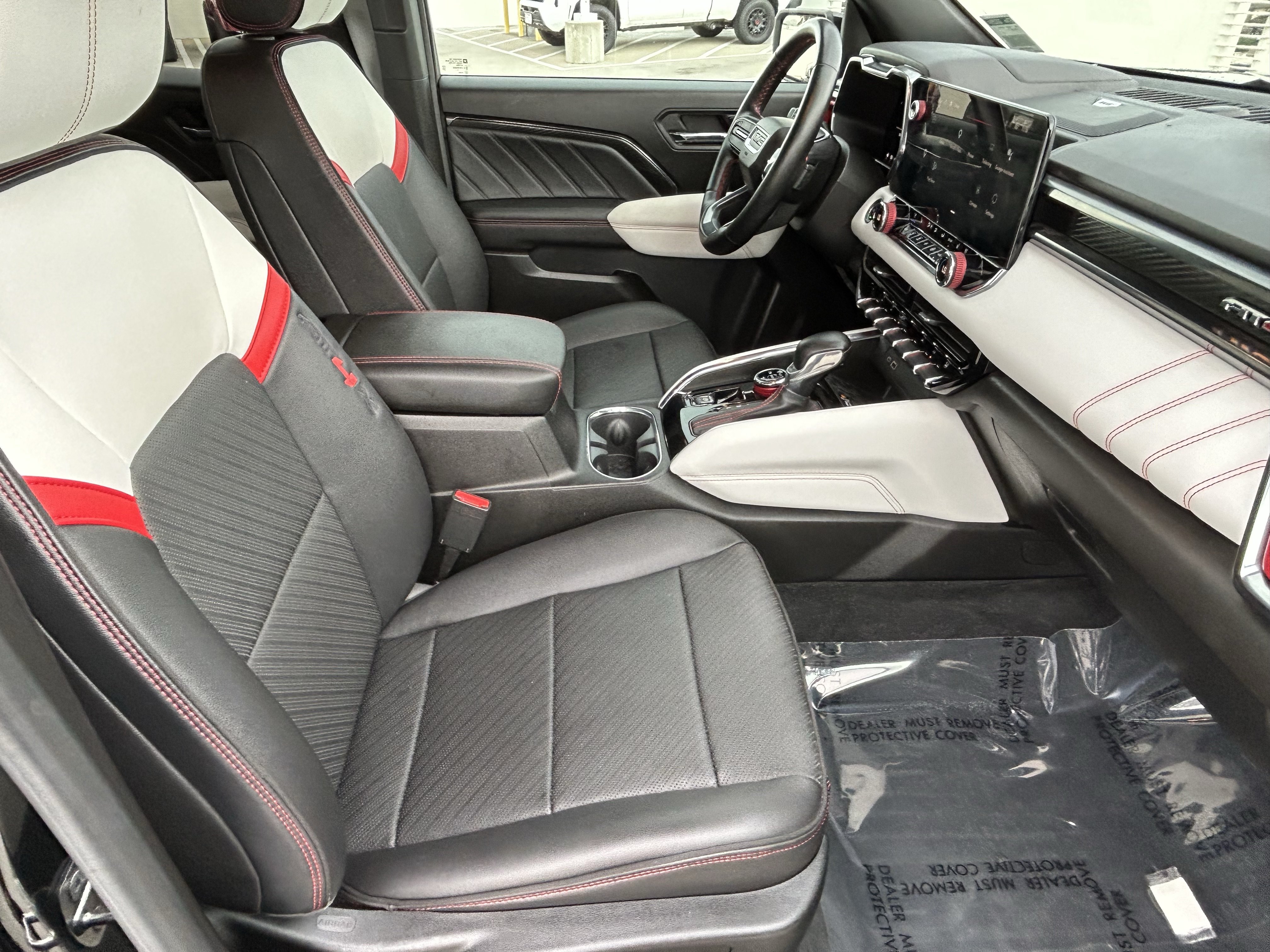Used 2023 GMC Canyon AT4X AWD/4WD image 11