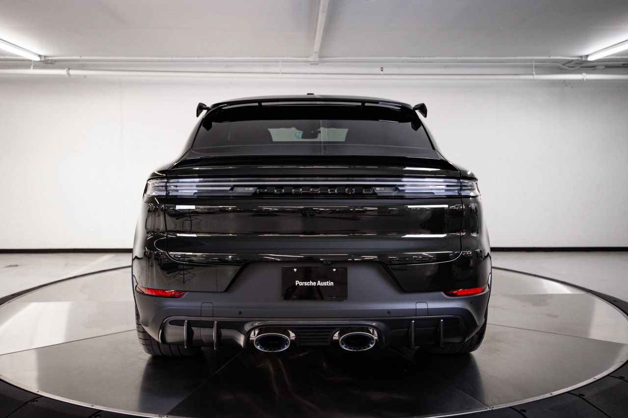 Certified 2025 Porsche Cayenne Turbo GT AWD/4WD image 6