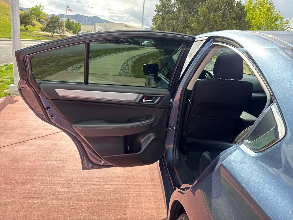 Used 2017 Subaru Legacy 2.5i Premium AWD/4WD image 16