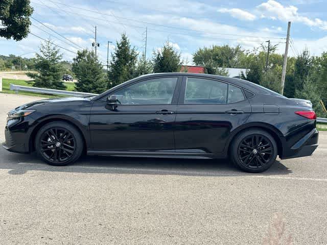 Used 2026 Toyota Camry SE FWD image 2