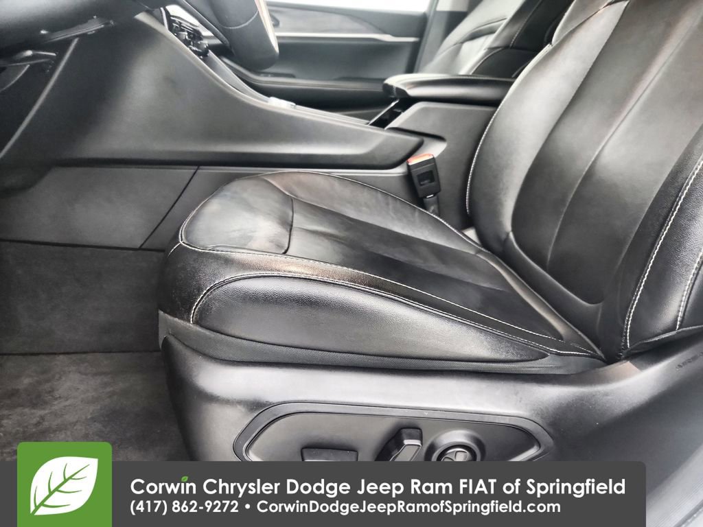 Used 2023 Jeep Grand Cherokee L Limited image 20