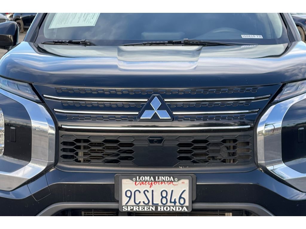 Used 2022 Mitsubishi Outlander ES image 12