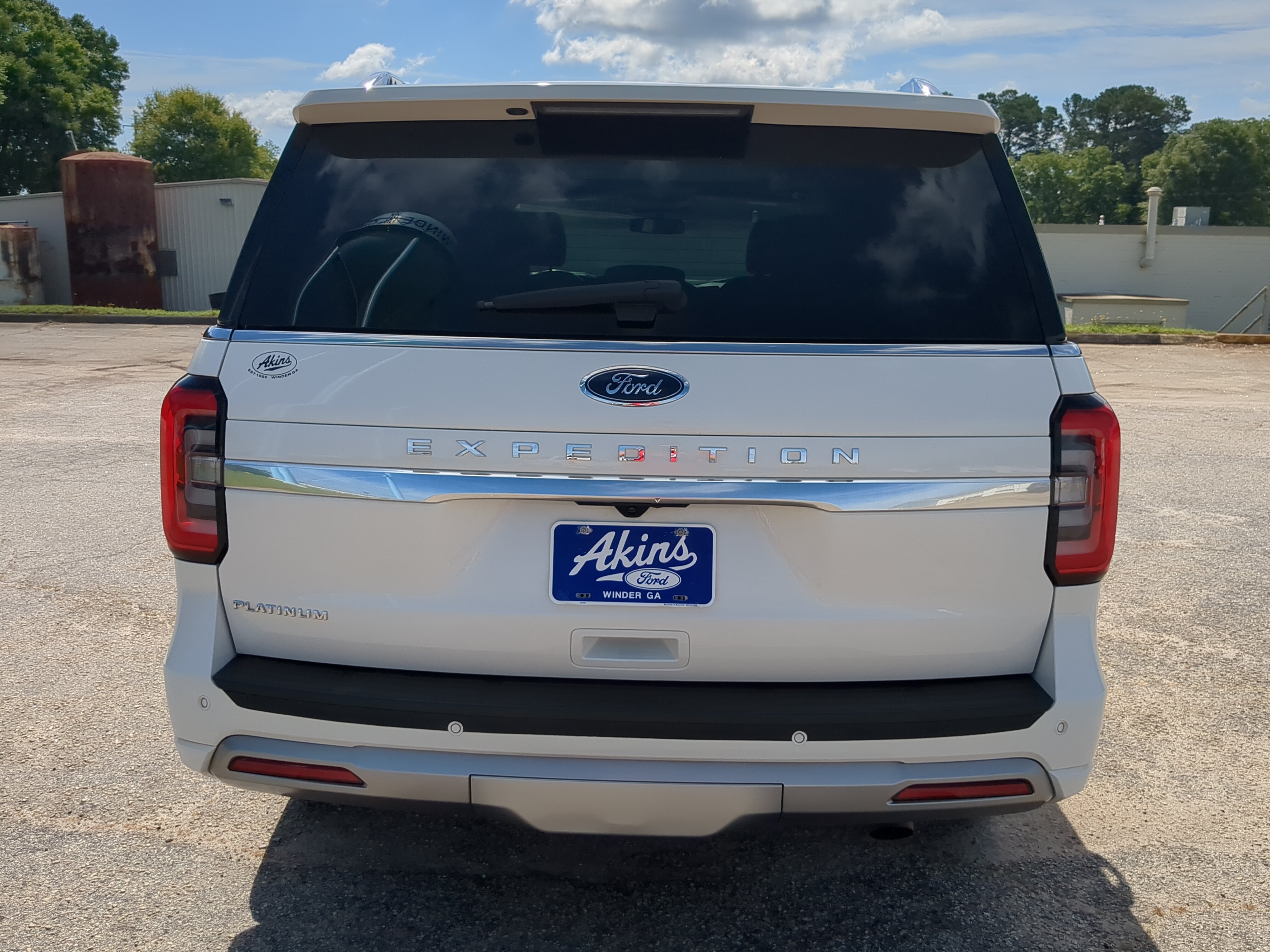 Certified 2023 Ford Expedition Platinum AWD/4WD image 4