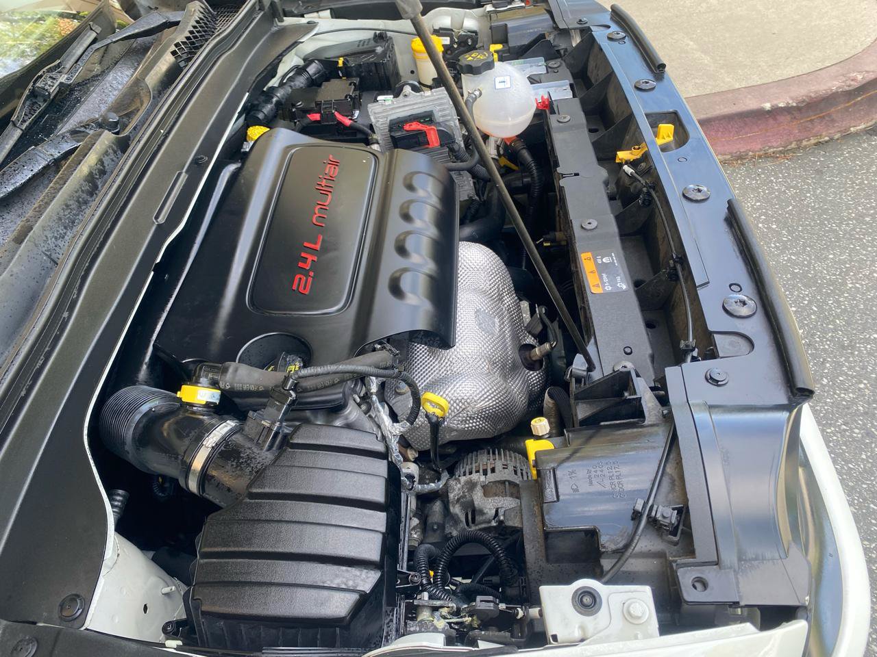 Used 2016 Jeep Renegade Latitude FWD image 37
