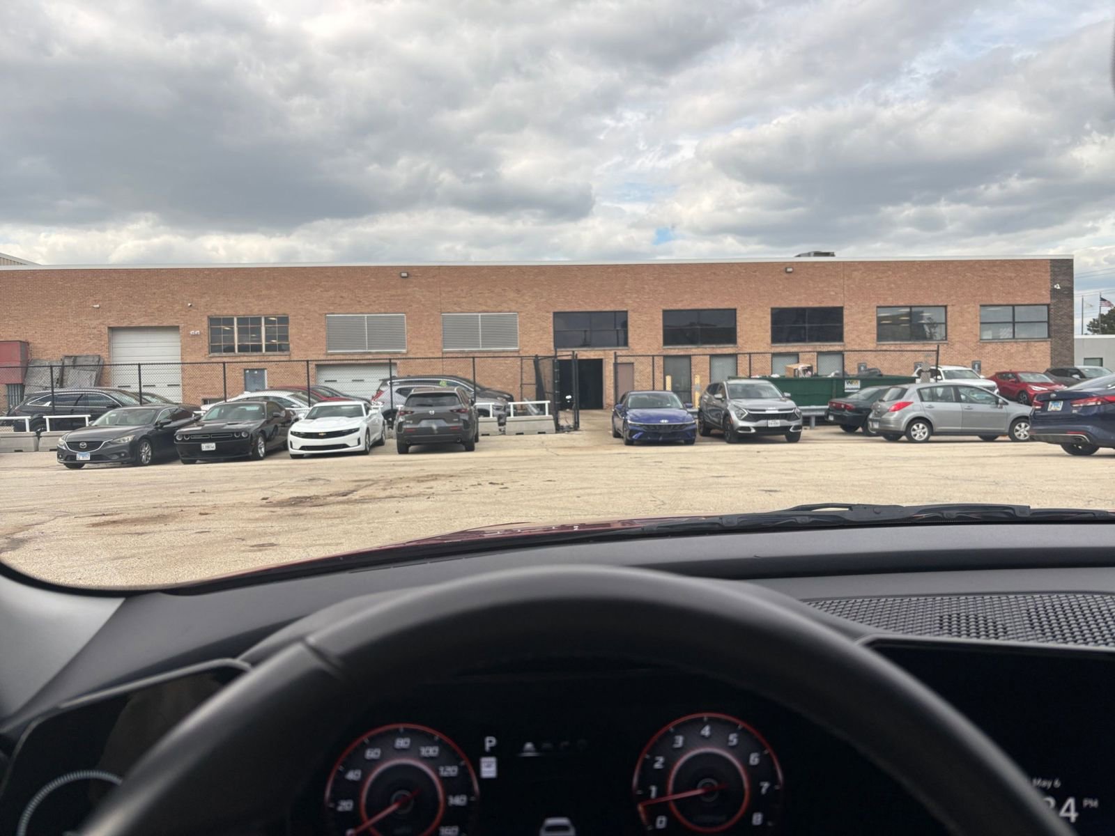 Used 2025 Hyundai Elantra Limited FWD image 34