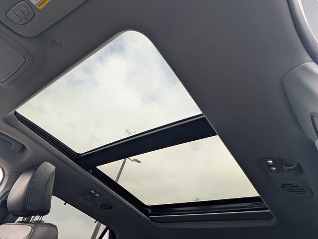 Used 2023 Ford Explorer Limited w/ Equipment Group 301A image 20