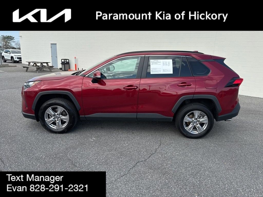 Used 2023 Toyota RAV4 XLE image 4