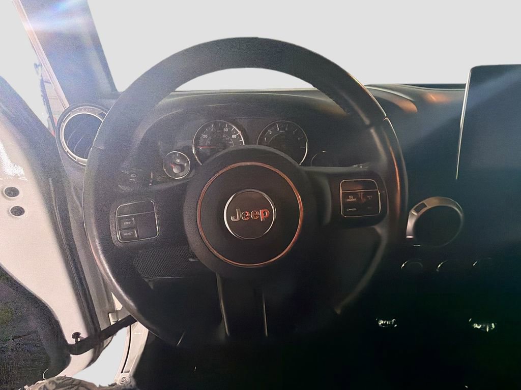 Used 2018 Jeep Wrangler Unlimited Sahara image 9