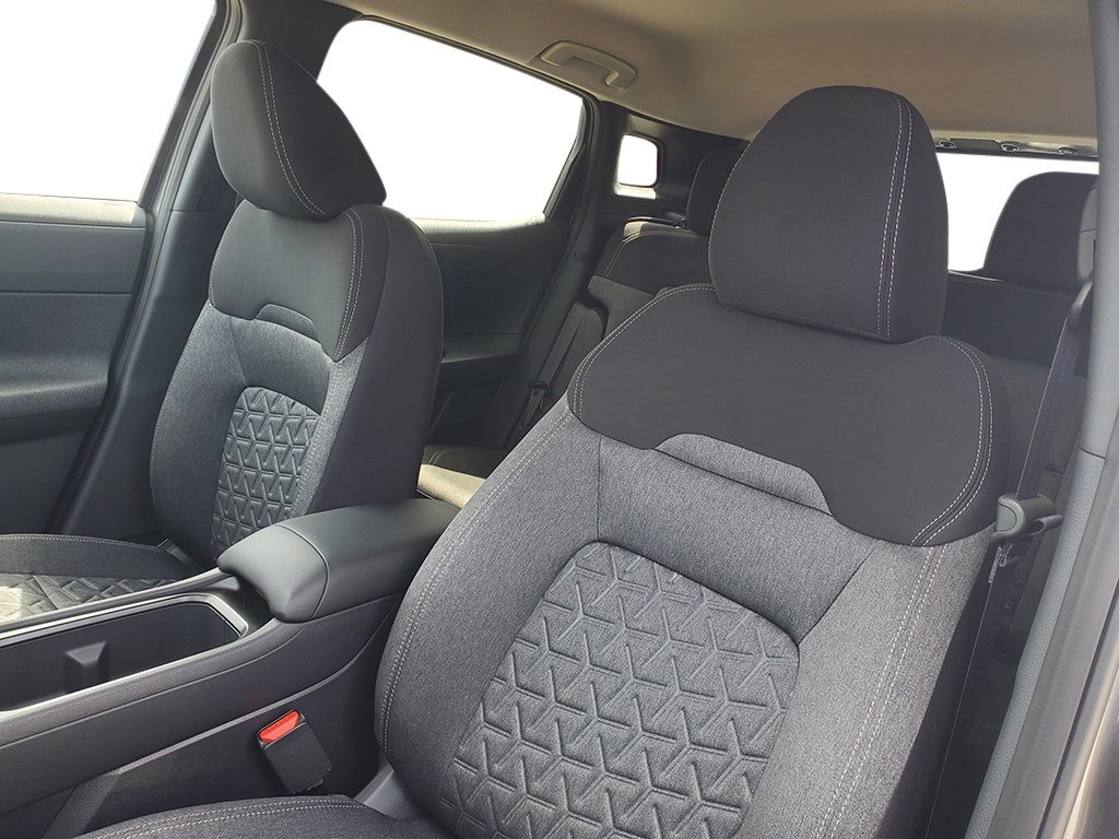 New 2026 Nissan Kicks SV image 27