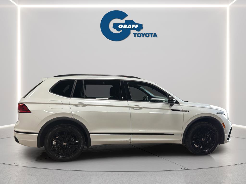 Used 2022 Volkswagen Tiguan SE R-Line image 6