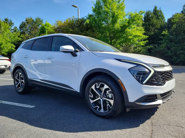 Certified 2025 Kia Sportage EX FWD image 3