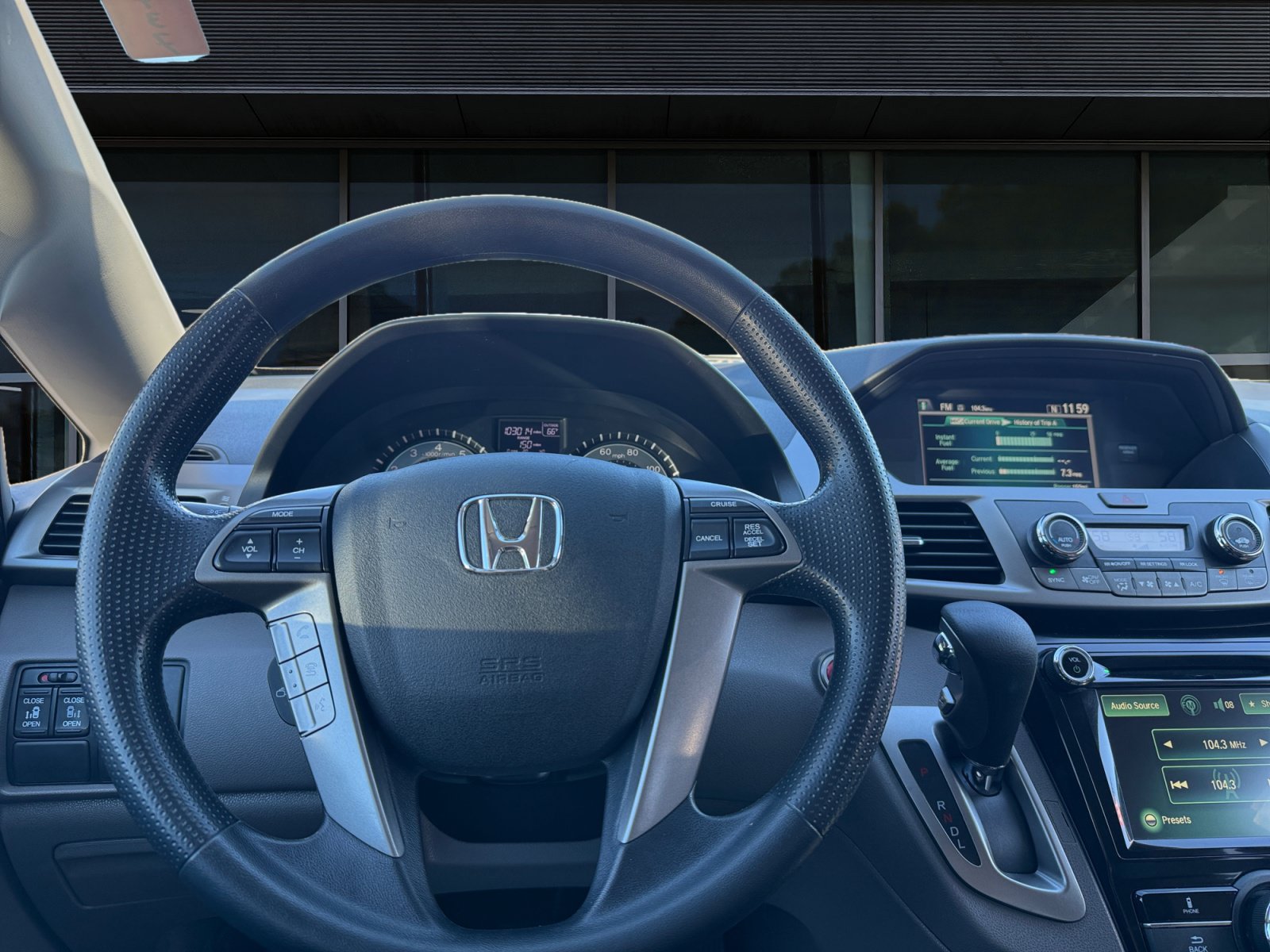 Used 2016 Honda Odyssey EX image 3