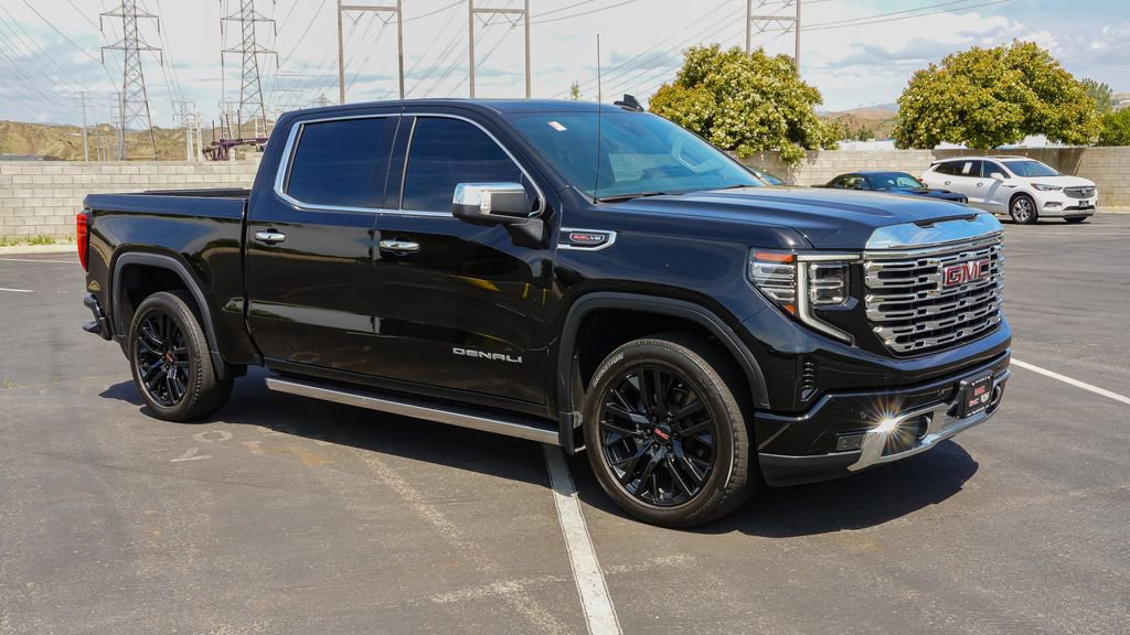 Used 2023 GMC Sierra 1500 Denali w/ Denali Reserve Package AWD/4WD image 8