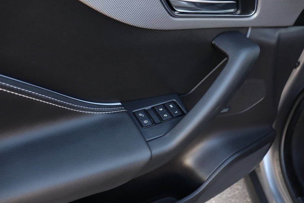 Used 2020 Jaguar F-PACE SVR AWD/4WD image 40