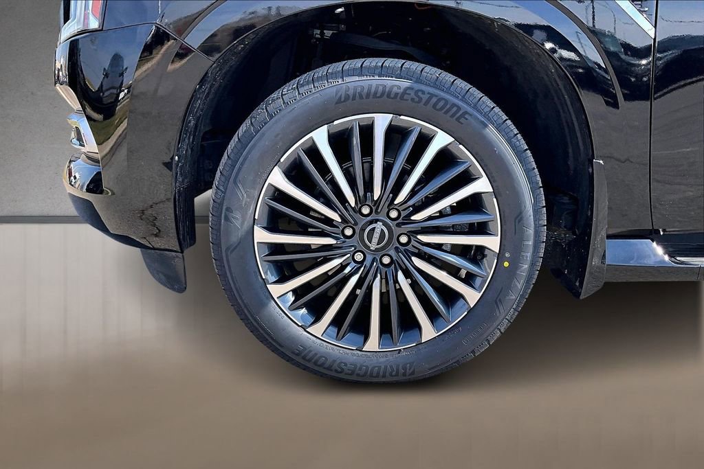 Used 2025 Nissan Armada Platinum Reserve image 6