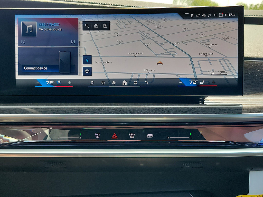 New 2026 BMW i7 M70 w/ Executive Package AWD/4WD image 29