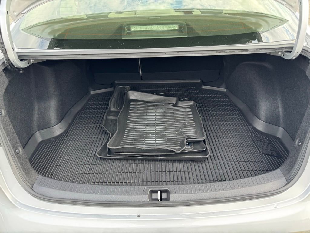 Used 2024 Toyota Corolla LE image 32