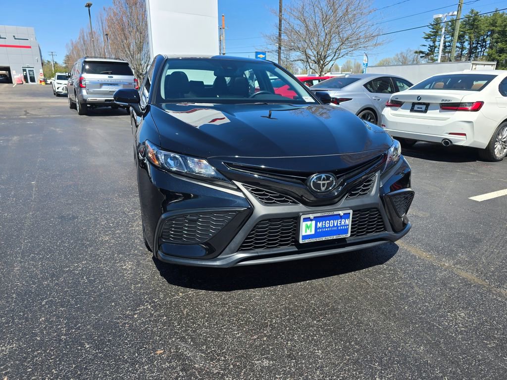 Certified 2023 Toyota Camry SE w/ Cold Weather Package AWD/4WD image 10