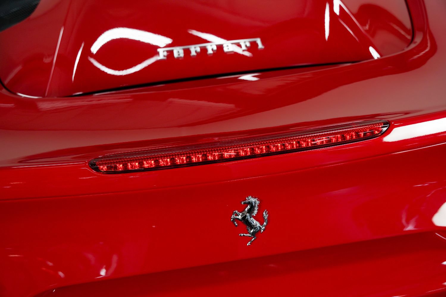 Used 2017 Ferrari 488 Spider RWD image 25